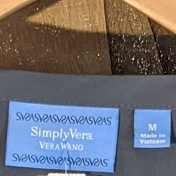 Simply Vera Vera Wang Shirt_Size Medium - Picture 8 of 10